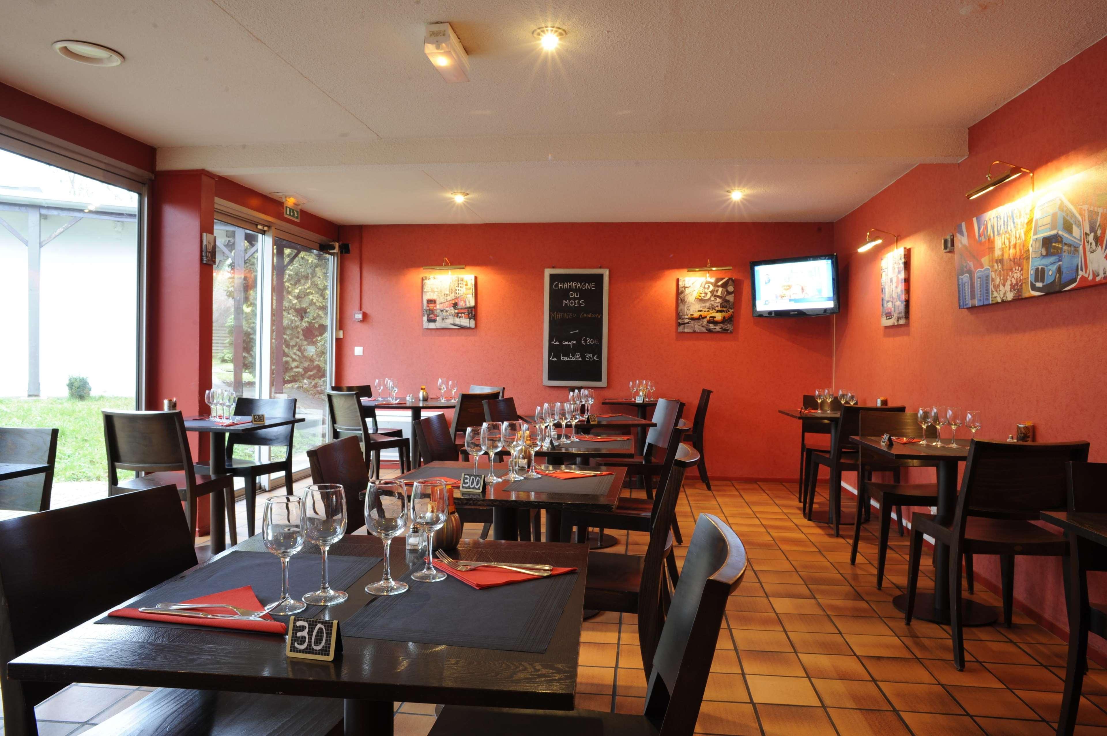 Kyriad Reims Est - Parc Expositions מראה חיצוני תמונה